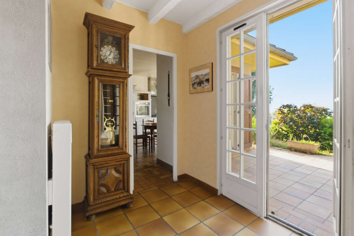 Appartement à SAINT-NAZAIRE-LES-EYMES