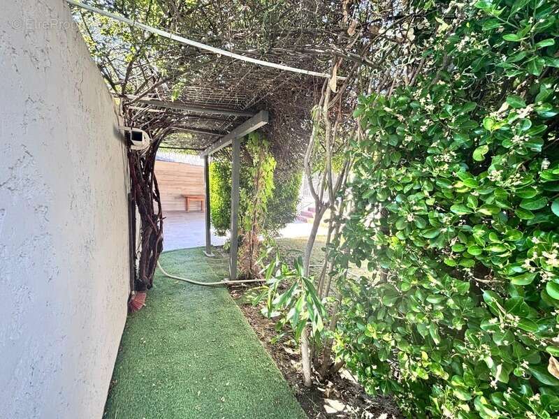 JUVIGNAC – Villa familiale avec T2 indépendant, jardin et piscine - photo 19