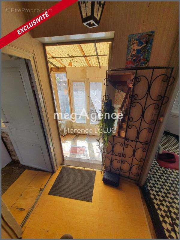 Appartement à SAINT-JEAN-D'ANGELY