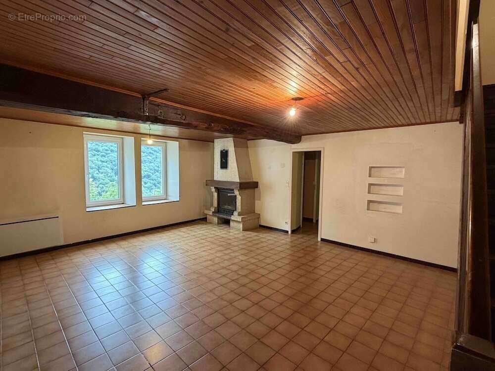 Ancienne ferme nichée au cœur du Cirque de Combe Laval - photo 2
