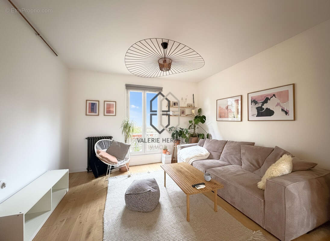Appartement à SAINT-MAUR-DES-FOSSES