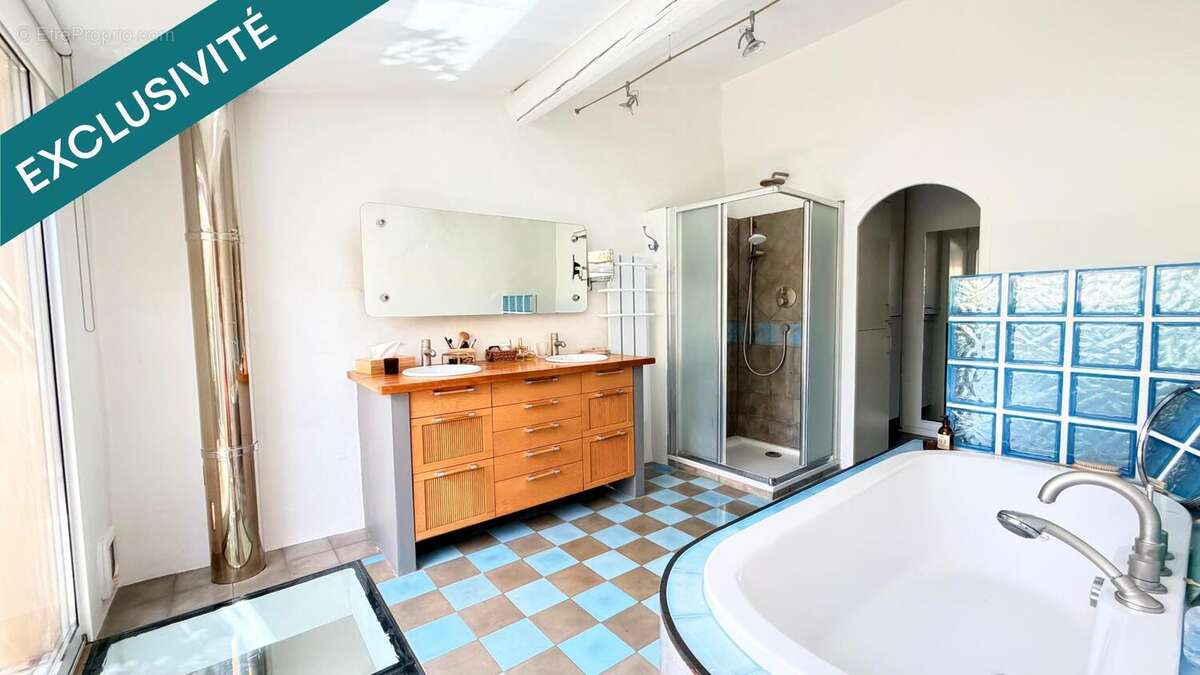 Maison 125 m² à Cucuron  - photo 6