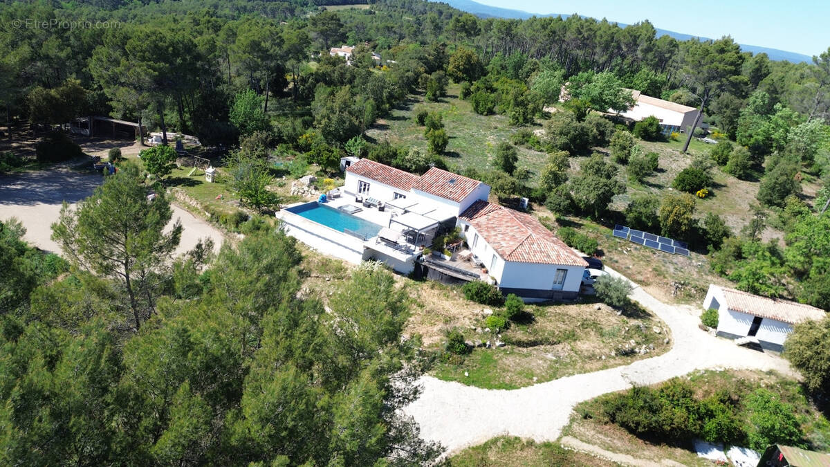 Maison à LORGUES