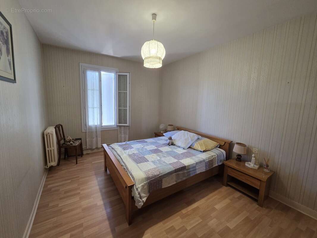 Maison à CASTILLON-LA-BATAILLE