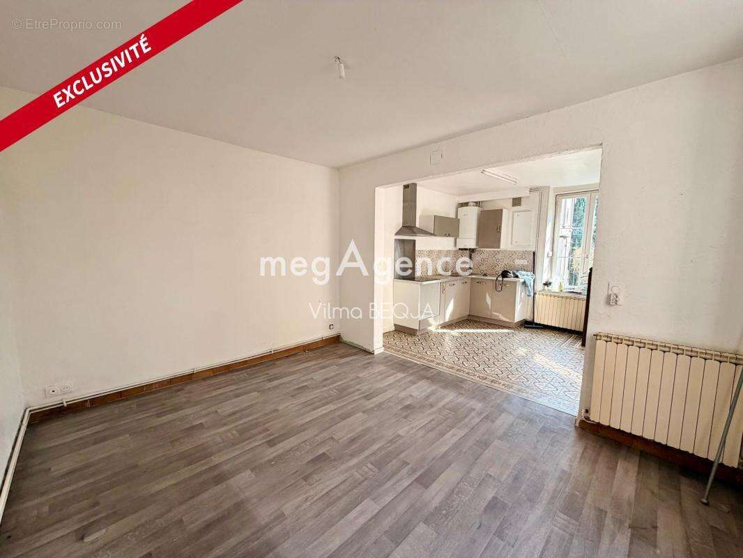 Maison à PONT-SUR-YONNE