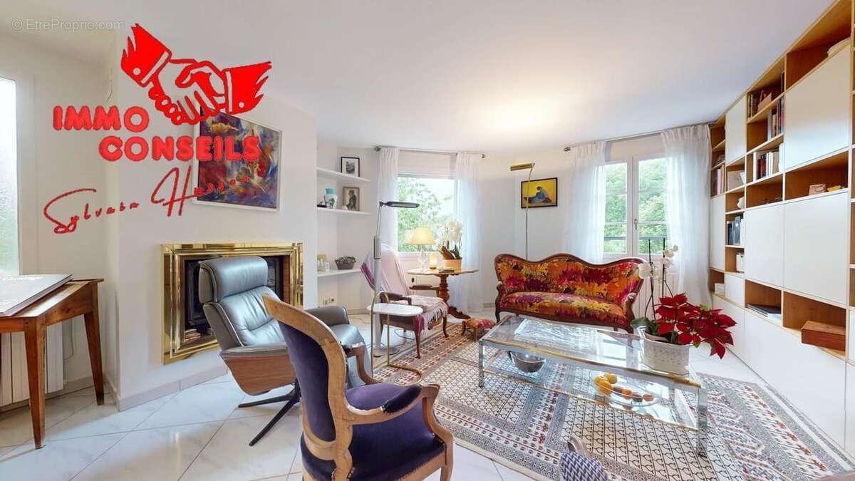 Maison à COUZON-AU-MONT-D'OR
