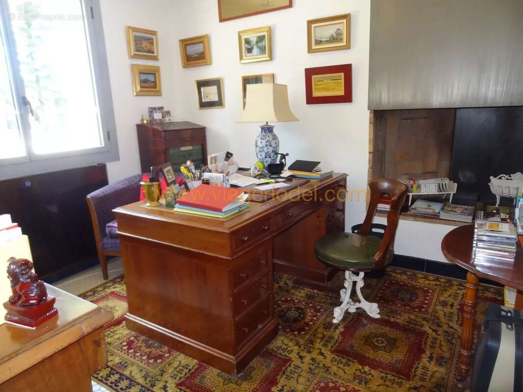 Maison à SAINT-CLEMENT-DE-RIVIERE