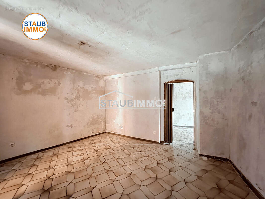 Appartement 176 m² à Huningue  - photo 3