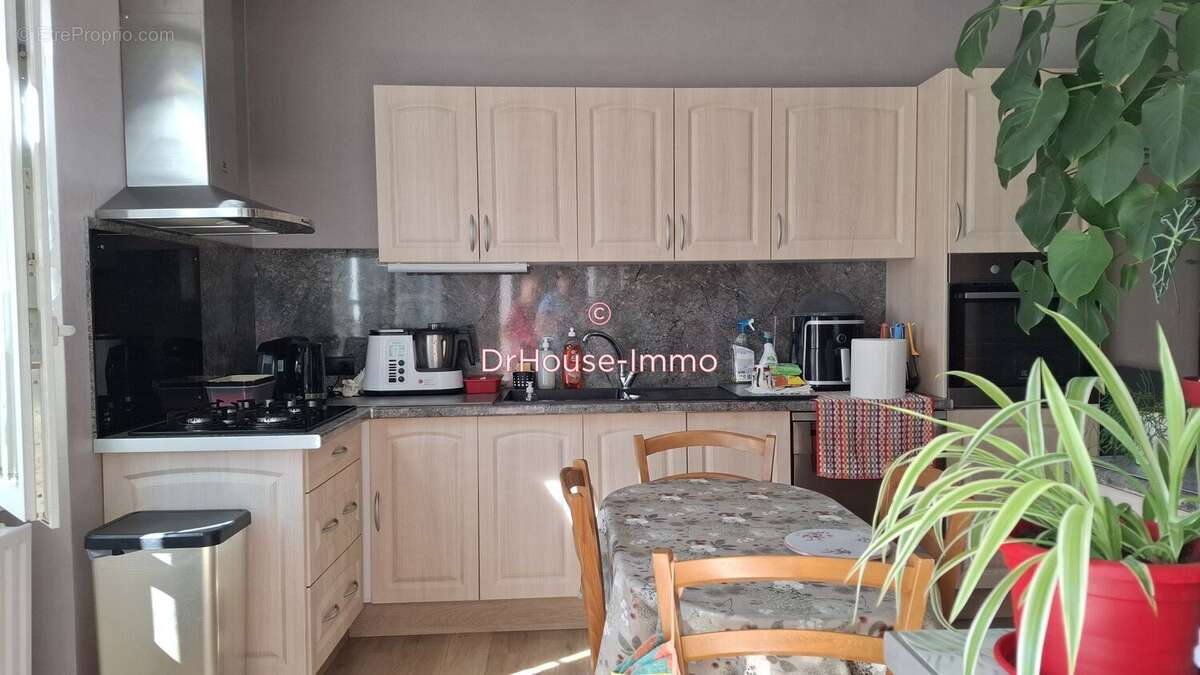 Maison 101 m² à Garat  - photo 12