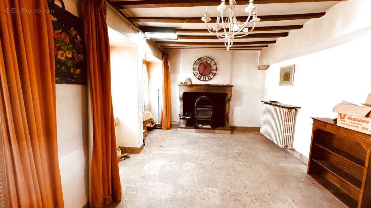 Maison de campagne situé à ASQUINS spacieuse au prix de 208  650 €. - photo 7
