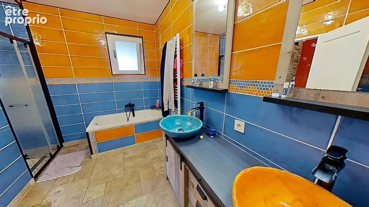 EN EXCLUSIVITÉ – À vendre à Fraisans, maison individuelle spacieuse - photo 5