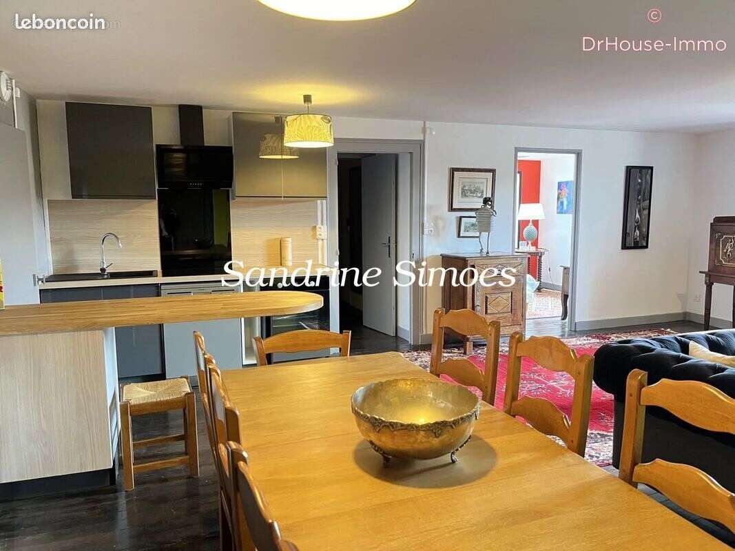 Maison 242 m² à Montmorillon  - photo 16