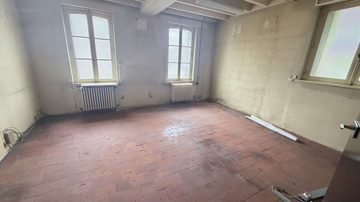 Maison Salbris 12 pièce(s) 248.15 m2 - photo 7
