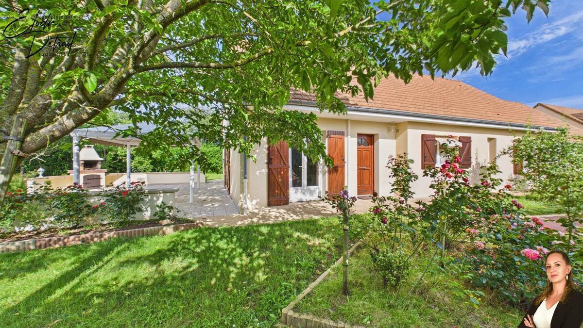 Maison à LA GUIERCHE