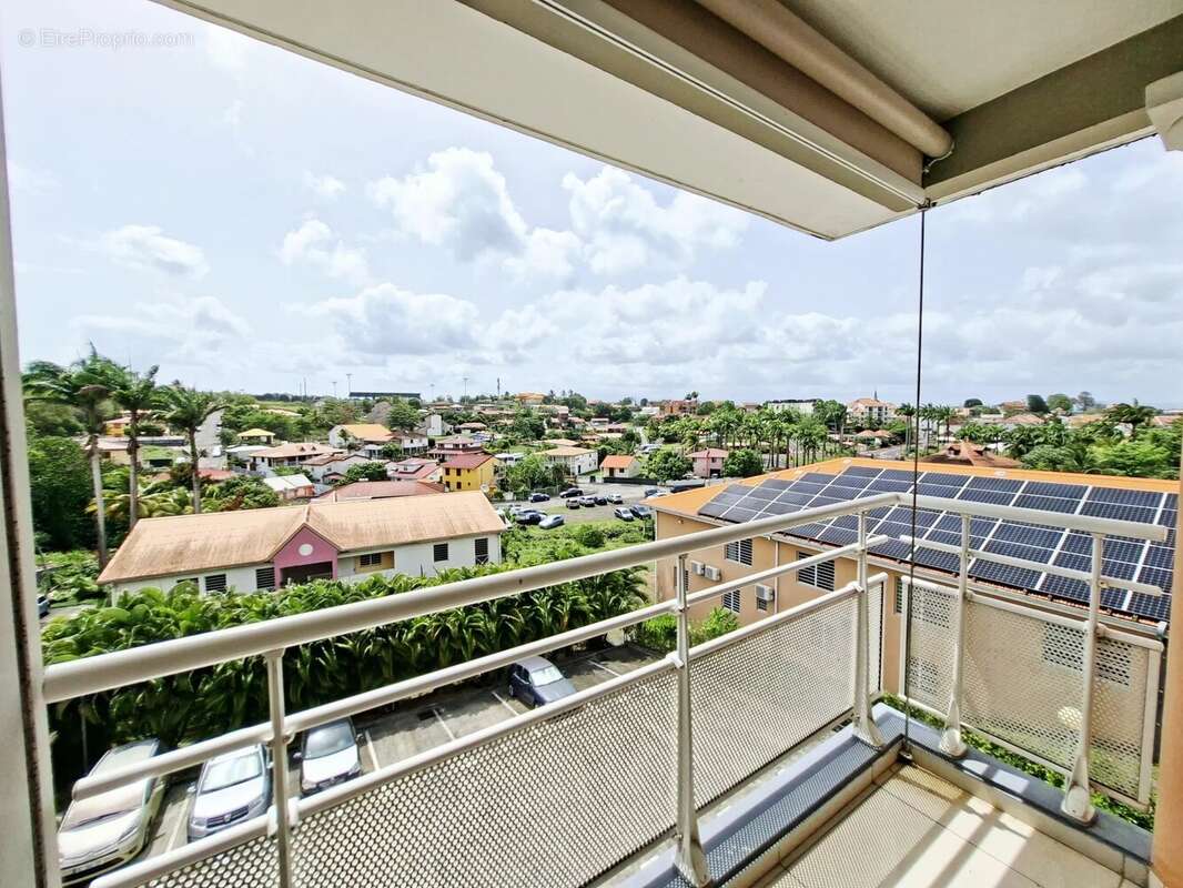 Appartement à LES TROIS-ILETS