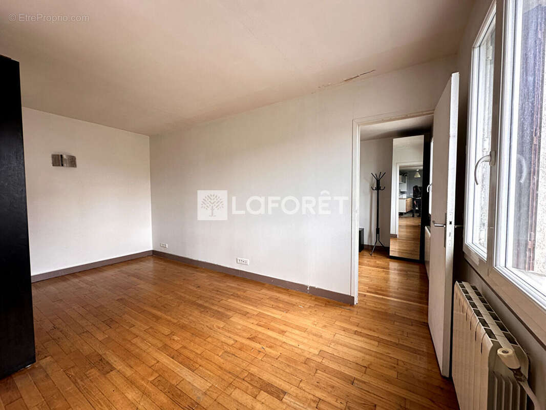 Appartement à NANTERRE