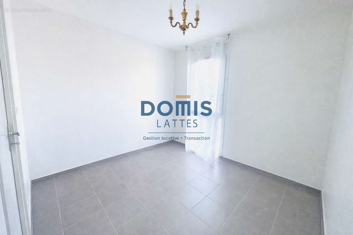 Appartement à MAUGUIO