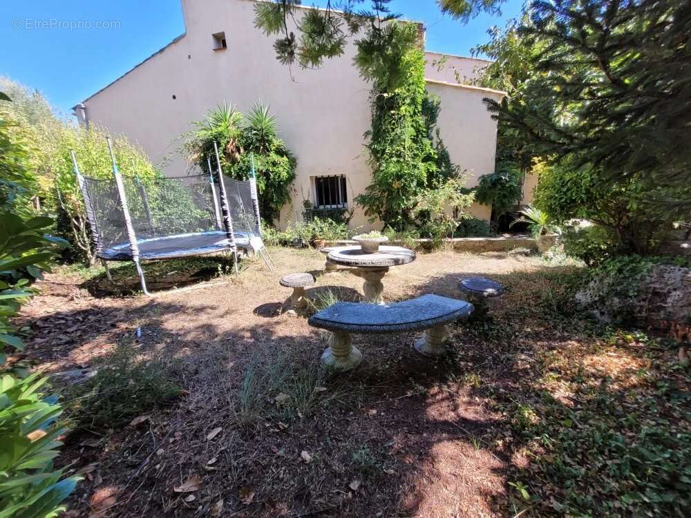 Maison à PEYMEINADE