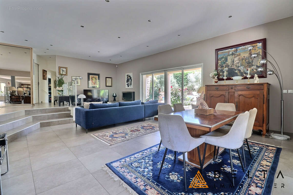 Maison 185 m² sur terrain de 1502 m² avec piscine - photo 8