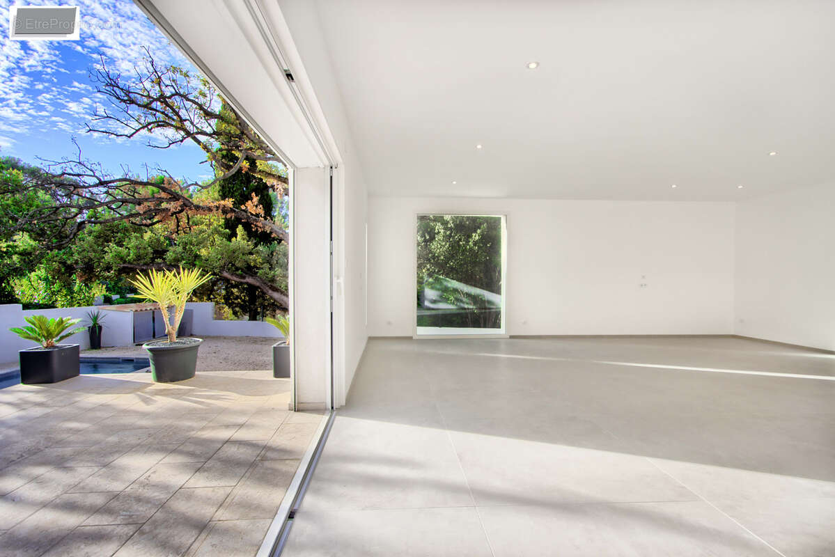 Maison à LA VALETTE-DU-VAR