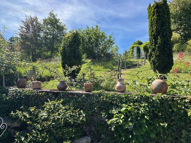 Maison à POUQUES-LORMES