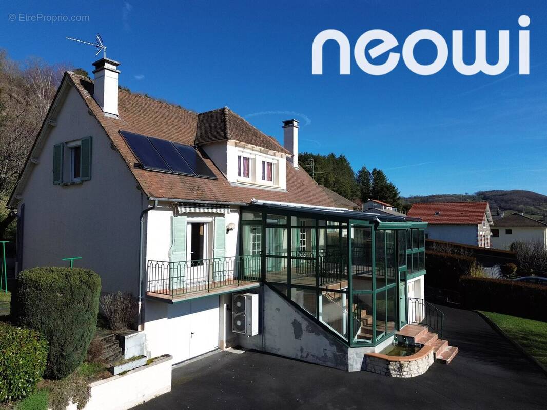 Maison à ARPAJON-SUR-CERE