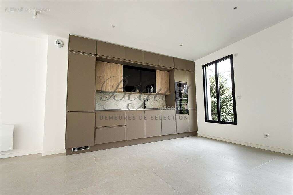 Maison à VIROFLAY