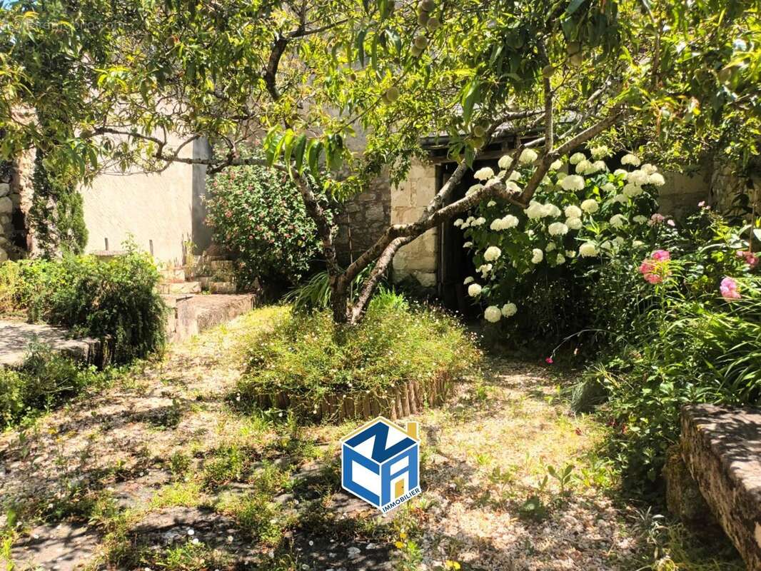 Maison à SAINTE-MAURE-DE-TOURAINE