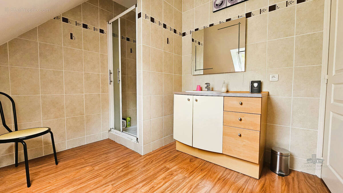 Maison à GRANDCHAMPS-DES-FONTAINES