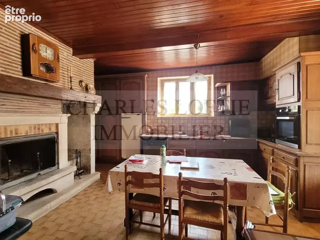 Ancien corps de ferme avec dépendances et terrain de 6200 m2, proche de Puy-l’Evêque - photo 9