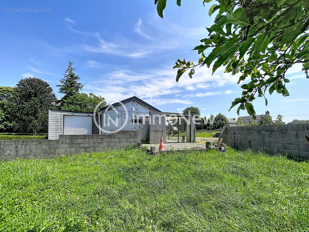 À VENDRE   Maison de plain-pied 95 m2 avec dépendance et terrain constructible de 2700 m2   Sainte-Pience - photo 15