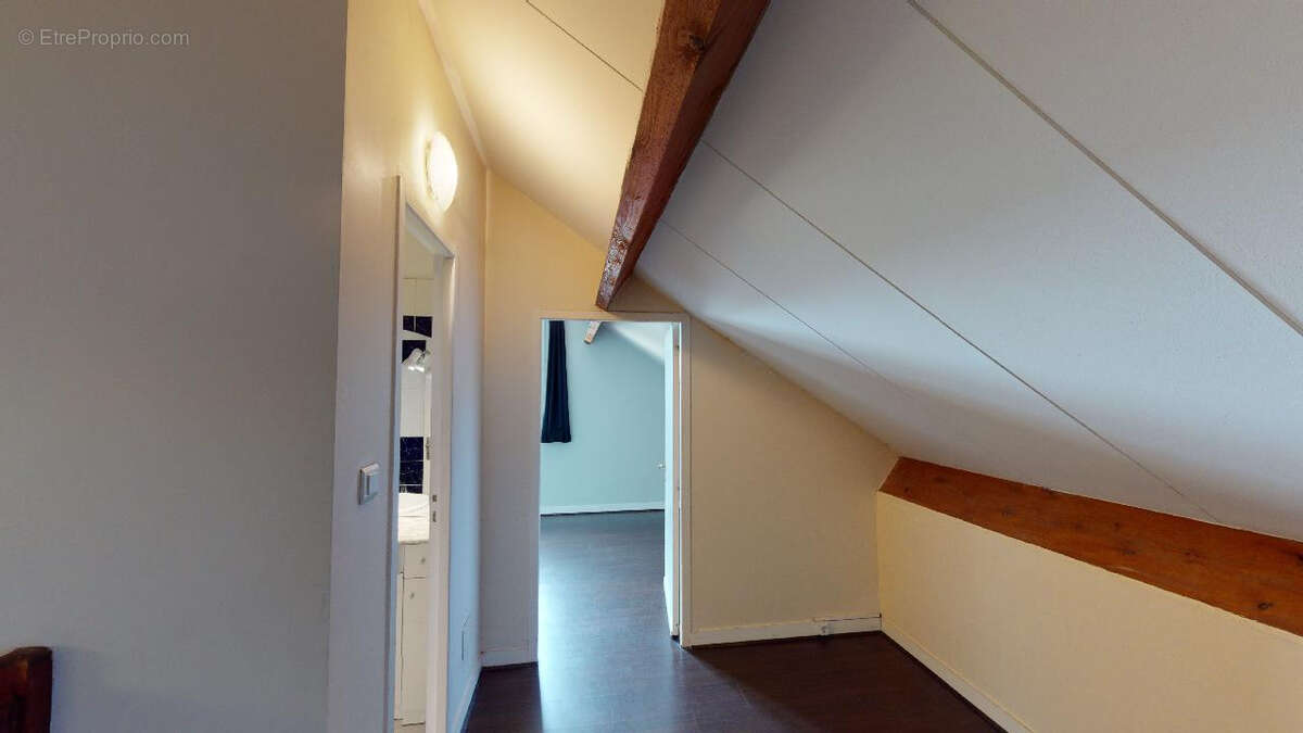 Appartement à ISSOU