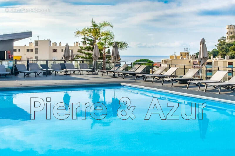 Appartement à ROQUEBRUNE-CAP-MARTIN