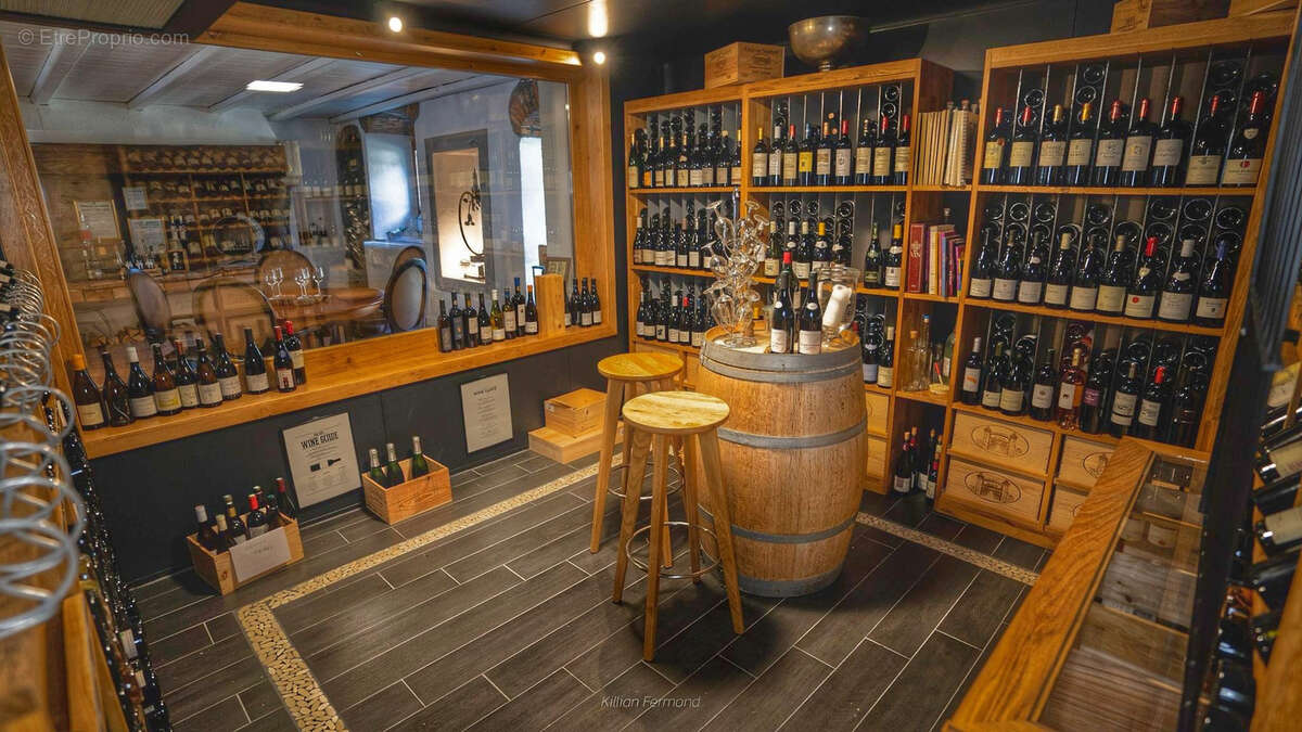 Commerce à DOUVAINE