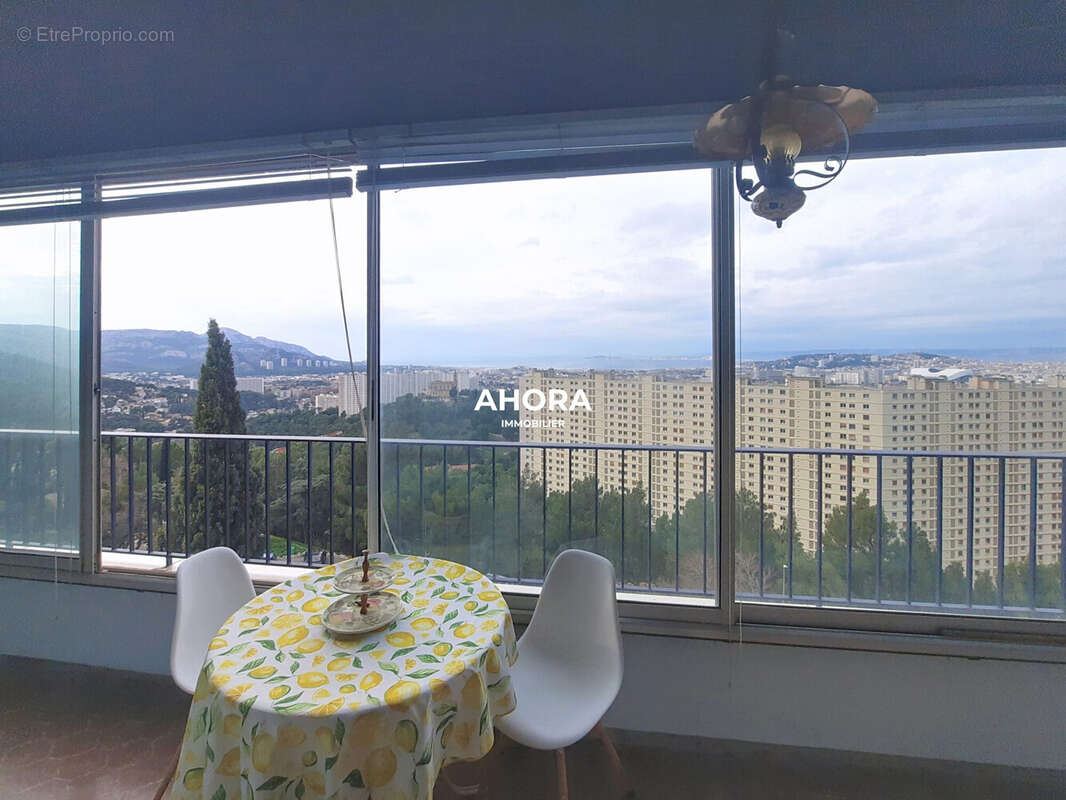 Appartement à MARSEILLE-9E