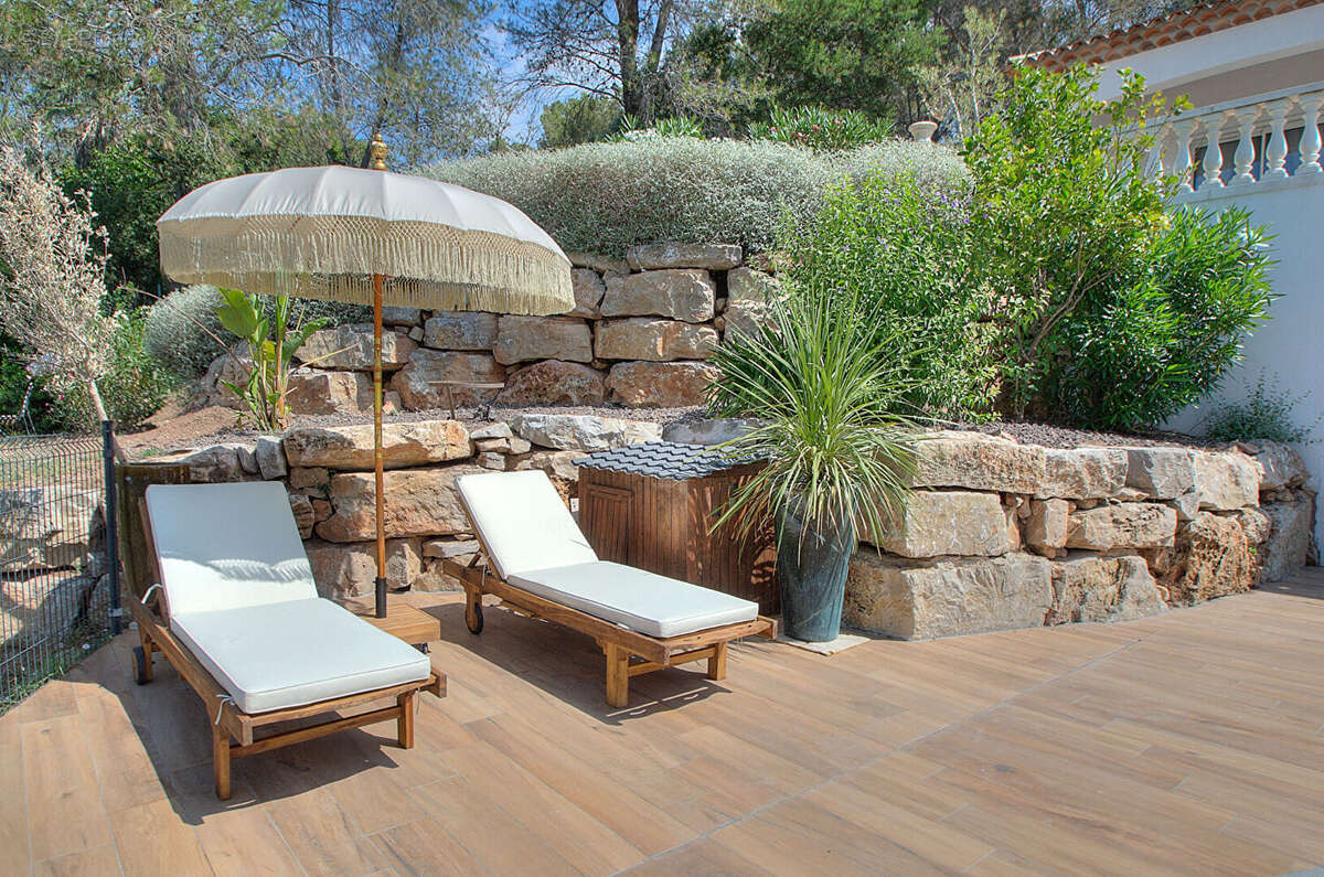 Villa grand terrain 7 pieces domaine securise  garage piscine a puget sur argens - photo 5
