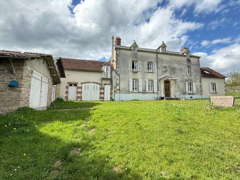 Maison à NAILLAT