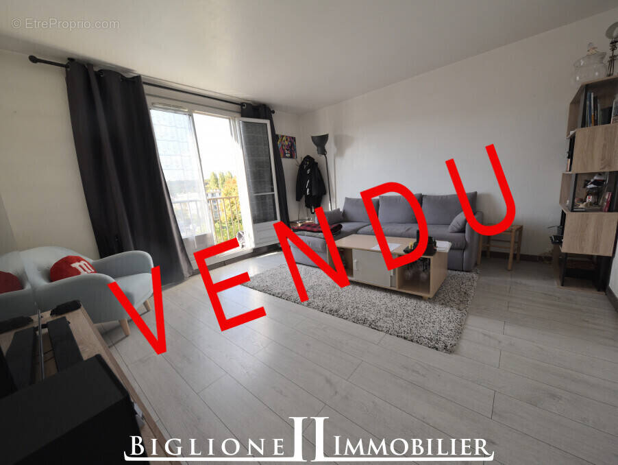Appartement à COUBRON