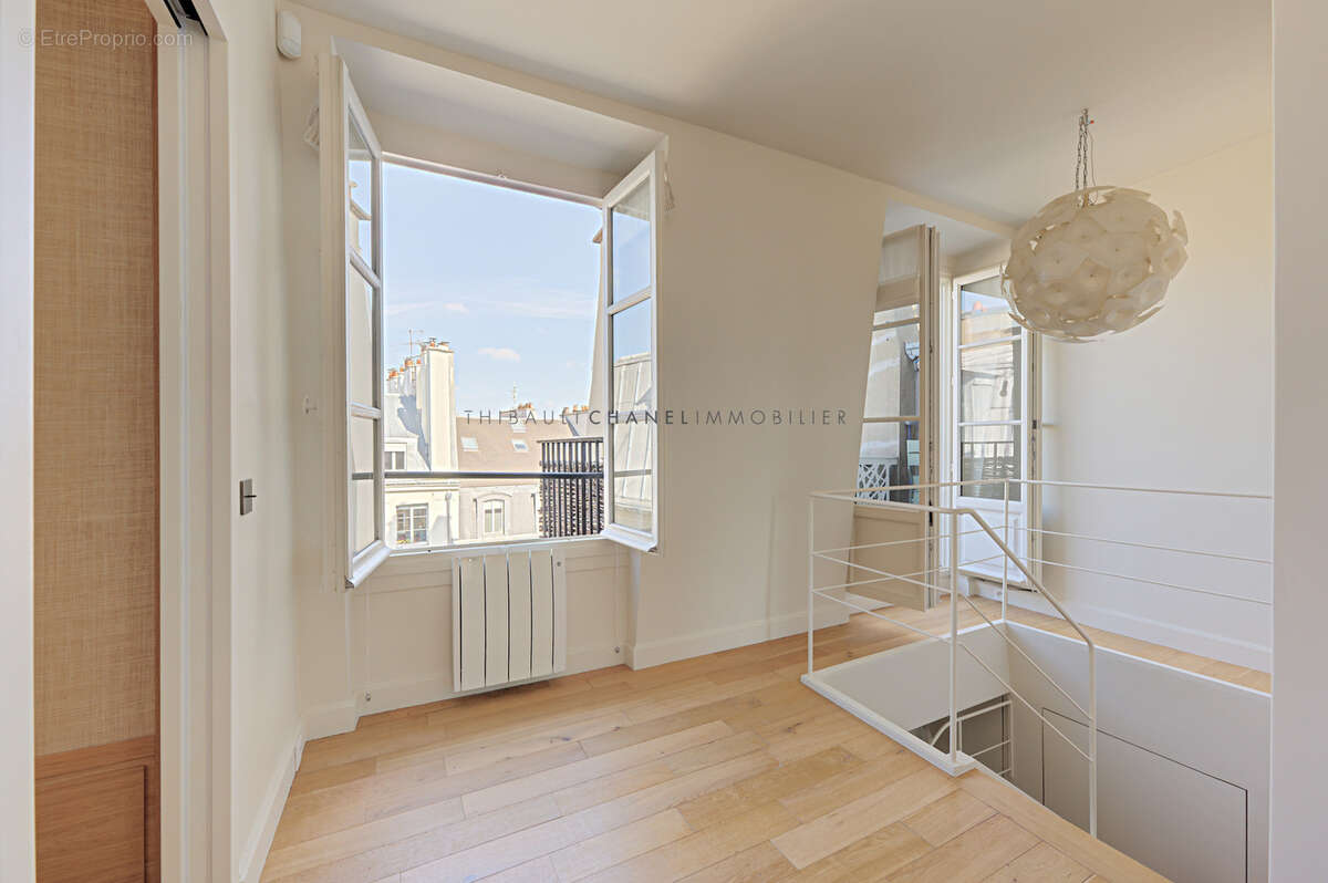 Appartement à PARIS-3E