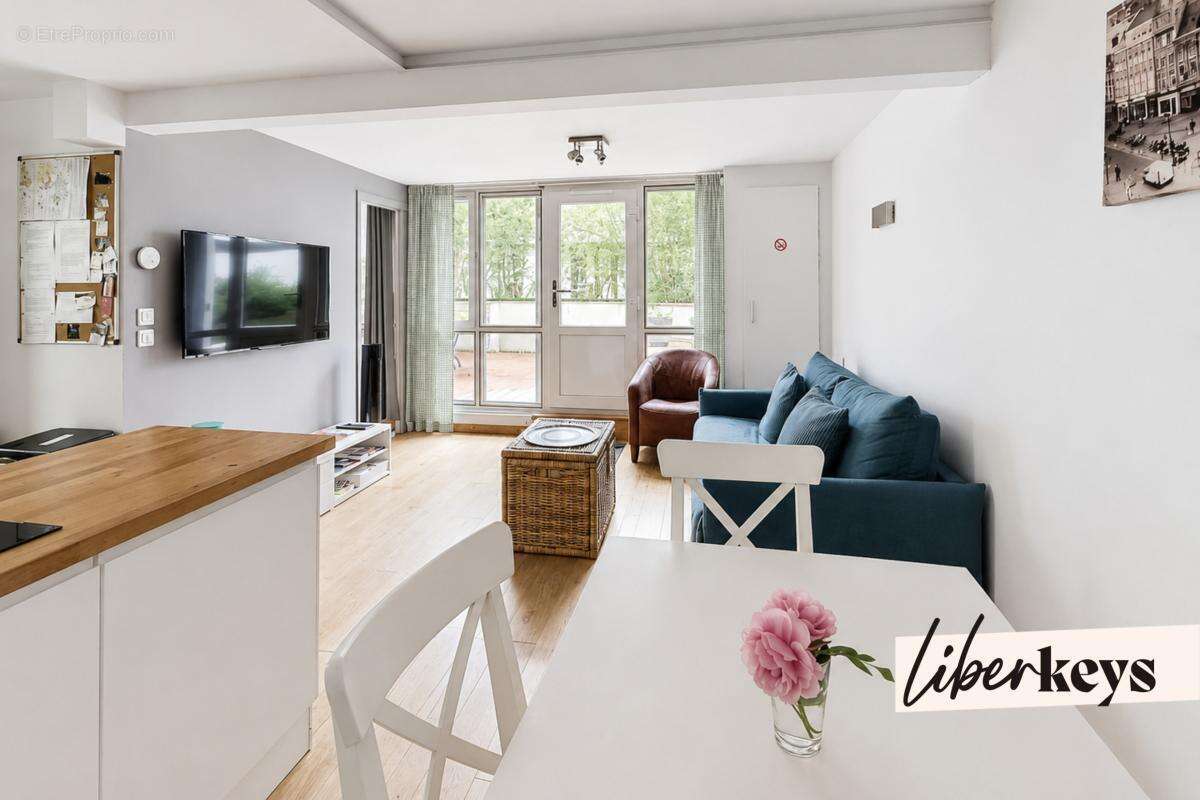 T2 - Vieux-Lille - Grande terrasse - photo 2