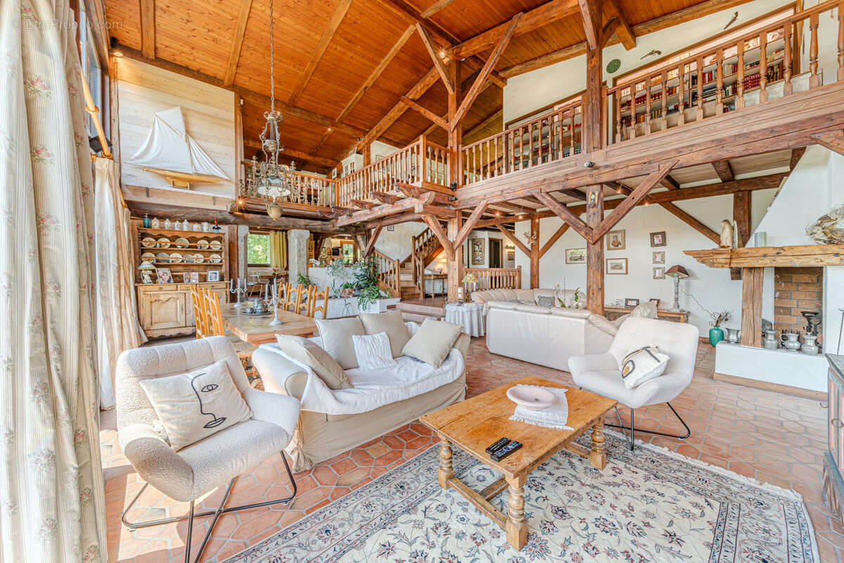 Chalet d’exception 8 pieces   350 m2 sur terrain  5000 m2  chatillon-sur-cluses - photo 12