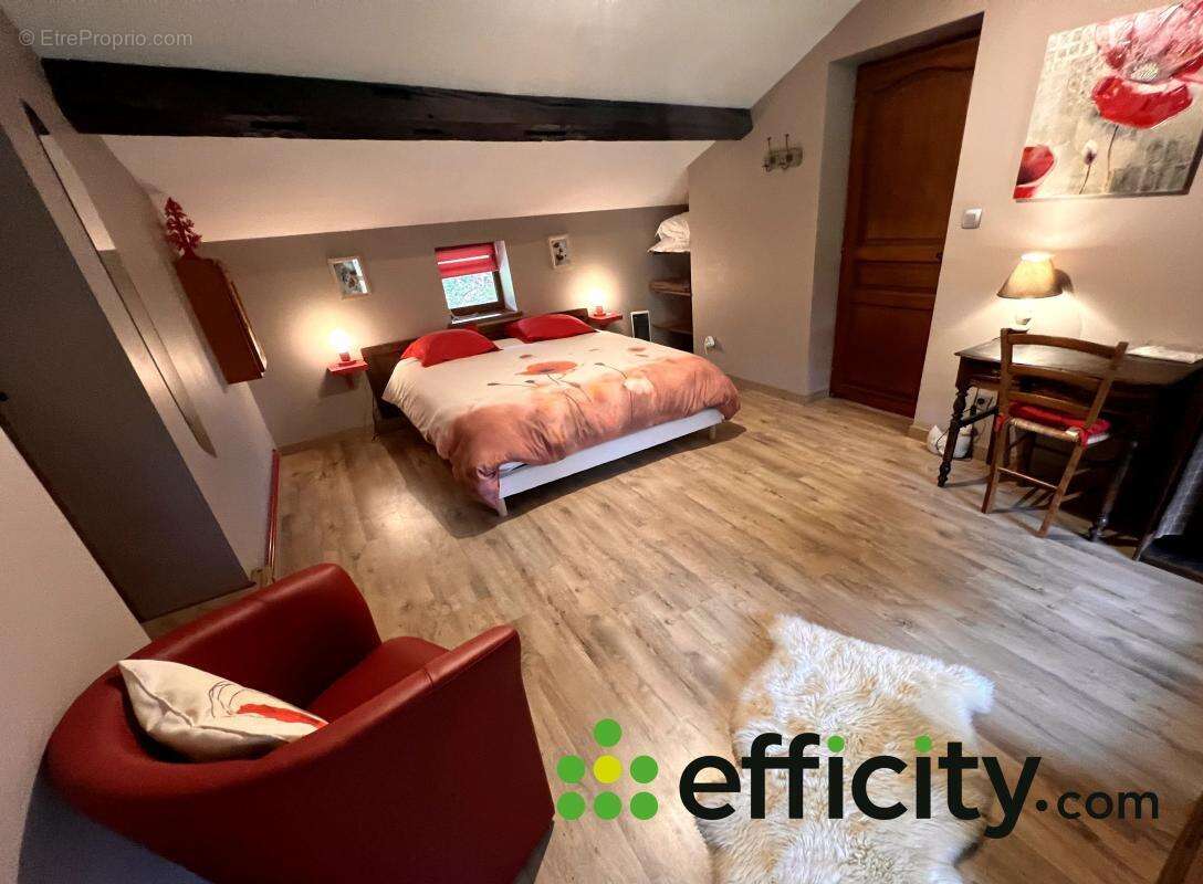 Maison à CHATILLON-SUR-CHALARONNE