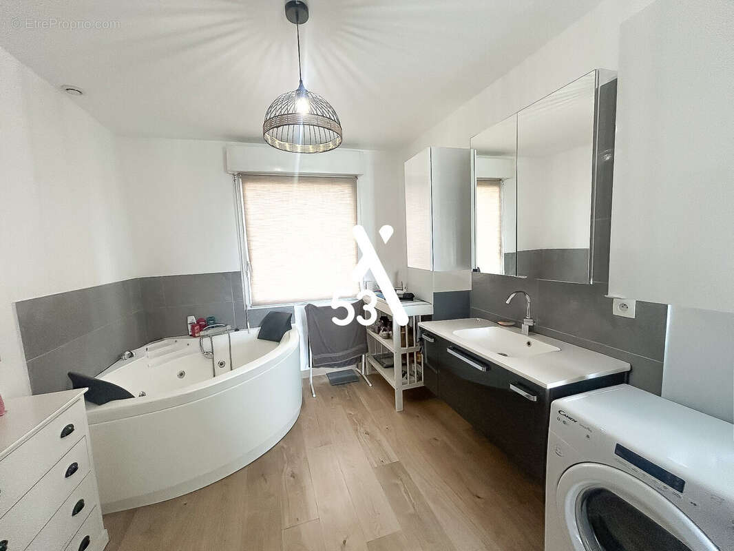 Maison à MENTQUE-NORTBECOURT