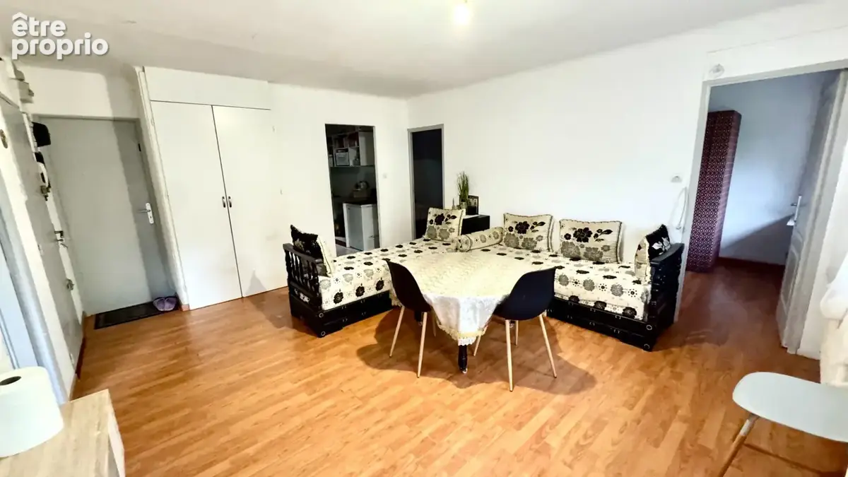 Trois appartements de type T3 à T4 avec garages , vendus loués. - photo 11