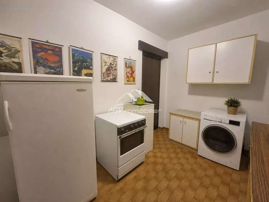 A Rousson, maison d'environ 161 m² avec piscine - photo 11