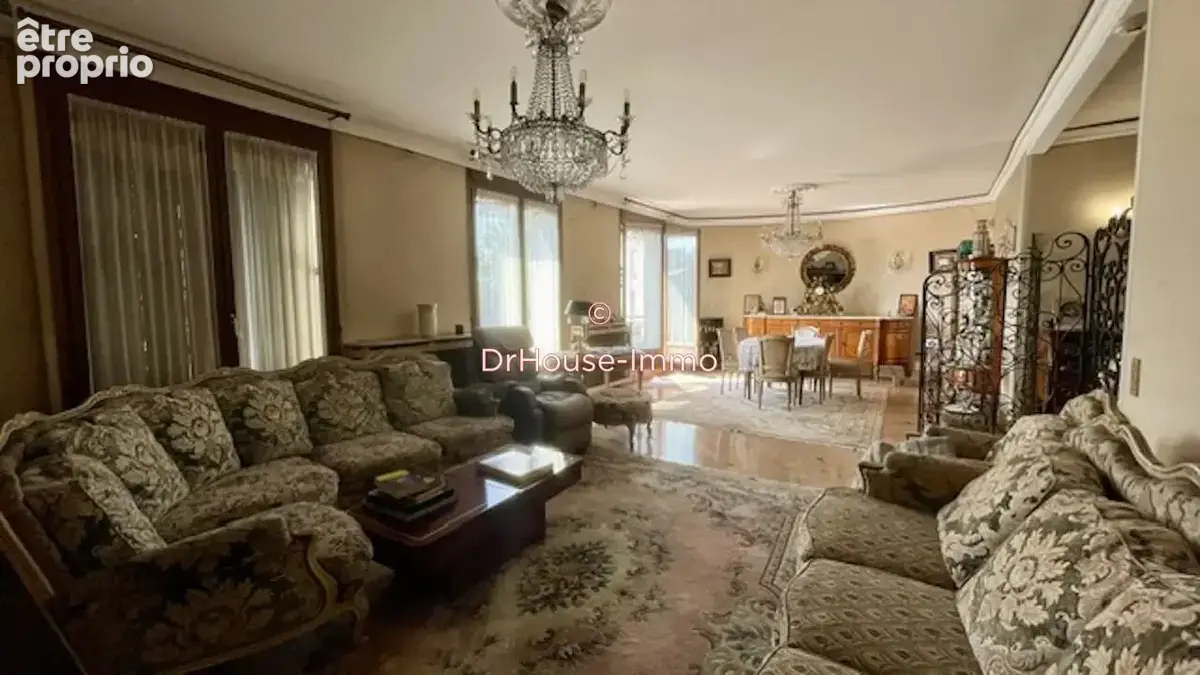 Appartement 4 pièces 128 m² à vendre à Les Pavillons-Sous-Bois (93320) - photo 5