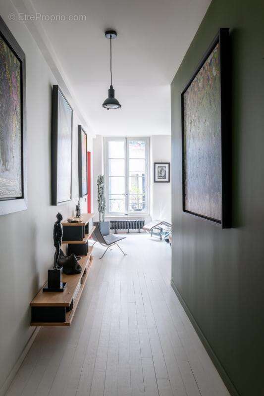 Appartement à PARIS-2E