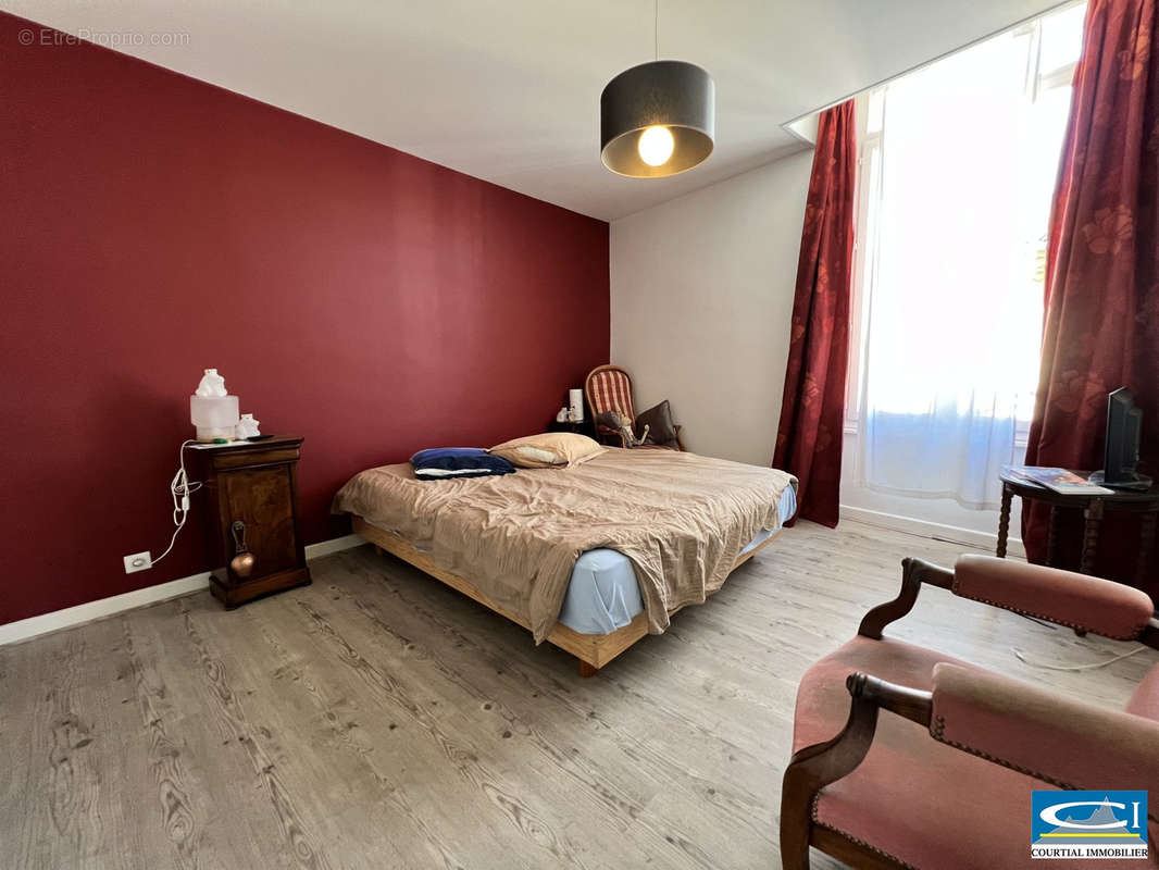 Appartement à TOURNON-SUR-RHONE