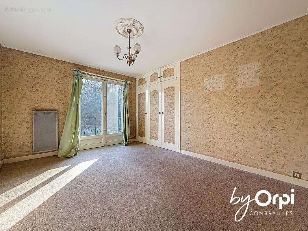 Maison à SAINT-ELOY-LES-MINES