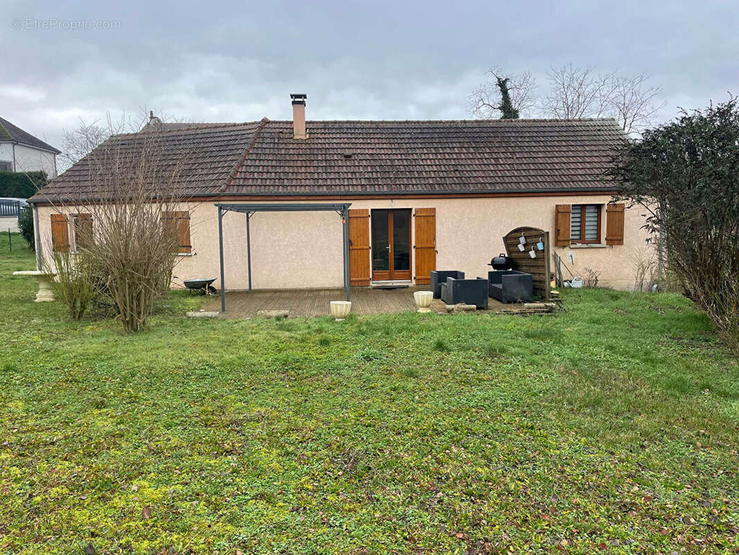 Maison à SAINCAIZE-MEAUCE